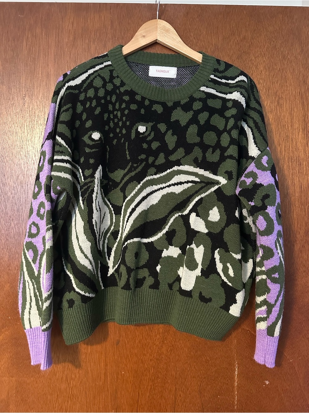 YAGMOUR Animal Print Sweater